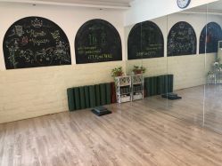 -瑜舍瑜伽连锁教室