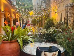 -Osteria Garden 生蚝花园餐厅(原进贤路店)