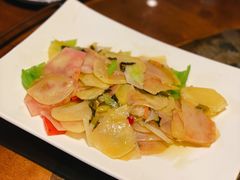 酸菜土豆片-炊烟餐厅