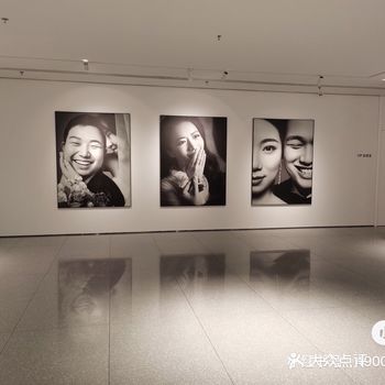 终于在关注已久的艾尔文拍婚纱照了，很是喜欢他们家的拍