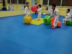 -哈喽实战跆拳道·跳绳·体能(慈云寺馆)