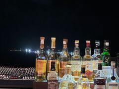 -瑰丽酒店·海吧·天际下午茶·现场DJ·天台酒吧