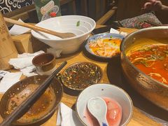 -黔诚多彩火锅(甲秀楼店)