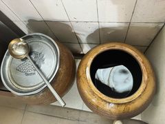 -正宗杨记普洱酸醋米线(总店)