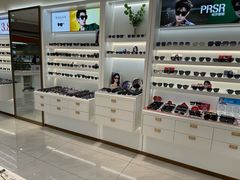 -J-Optical佳视明眼镜·蔡司视觉(青岛金茂览秀城店)