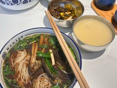 -镇南锅盖面馆(解放路店)