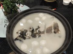-香山湖家家宴(中山陵店)
