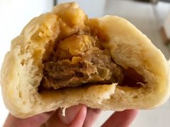 咸蛋黄超人包-老陶包子铺(南大西南村店)