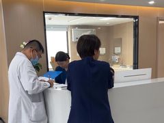 -上海大学附属上海和平眼科医院