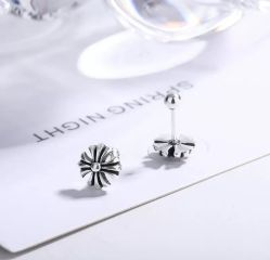 -AI艾耳·专业手工耳洞·穿孔美学馆