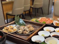 -围炉肉舍•炭烤活鳗•丹东海鲜烤肉(步行街店)