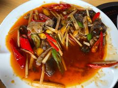 -大众跷脚牛肉馆·非遗传承单位(峨眉山店)