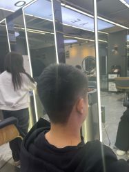 -藤野造型烫发染发