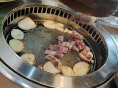 -香猪坊韩国烤肉专属门店(魏公村店)