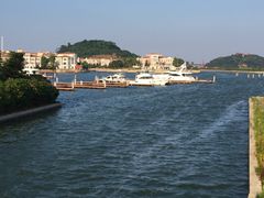 -平湖九龙山乐满地水上乐园