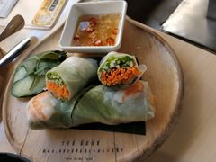 越南传统生包鲜虾春卷-来龙里 精致 东南亚餐室(万象城店)