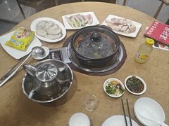 生蚝-濠轩阁特色生蚝火锅总店