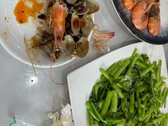 -一口猪海鲜浑锅·东北家常菜