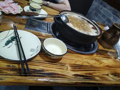 -菌之家·专业纯野生菌火锅·特色炒菌