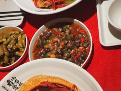 -龙巢盱眙龙虾·牛蛙·烧烤宵夜(八卦岭店)