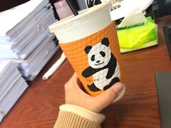 -熊猫一间店欧式奶茶铺