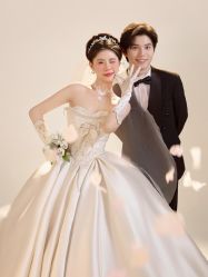 -雅云婚纱摄影工作室旗舰店