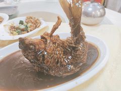 罾蹦鲤鱼-奥华餐厅·老张记(台基厂店)