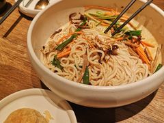 鸡丝凉米线-云海肴云南菜(浦江欢乐颂店)