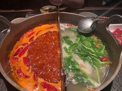 -三出山火锅(南京万象天地店)