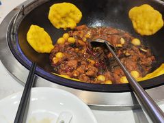 -鲁员外地锅鸡地锅鱼(古墩路店)