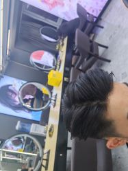 -藤野造型烫发染发