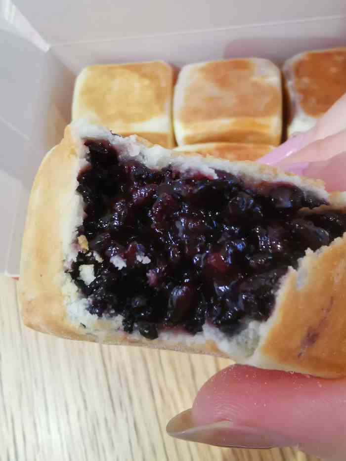 粒方体仙豆糕(华润万象城店)-"[种草]「肉松仙豆糕」这个是最爱的一款