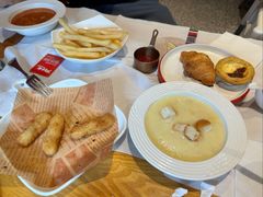 奶油蘑菇素汤-斗牛士牛排(南京东路店)