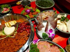 -谭鸭血老火锅(漳州路店)