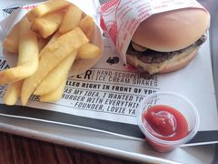 -FATBURGER 特富客汉堡(外交公寓店)