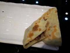 -老码头黑皮肘子锅包肉熏酱水饺(文政街店)