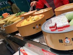 -龍歌自助小火锅(市北CBD万达店)