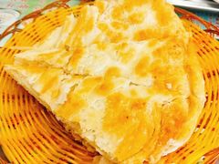 千层油饼-阿超过桥米线(画展路店)