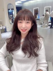 -PE SALON