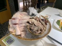 -洪氏嗨捞·猪肚鸡火锅(阳光天地店)