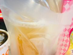 -麦当劳(虹梅路地铁站店)