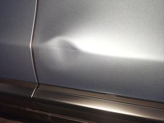 -鲨鱼皮汽车凹陷玻璃修复(静安店)