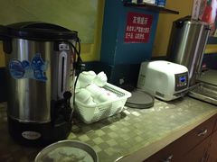 -岳姥姥饺子(泺文路店)