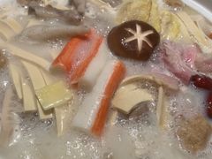 -三人行骨头王火锅(长寿店)