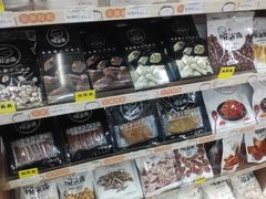 -全家便利店(莲花池东路店)