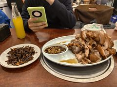 -聚首堂·特色小吃·肘子(什刹海德胜门店)