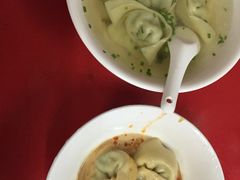 荠菜肉馄饨-潘国仙耳光馄饨(黄家阙路店)