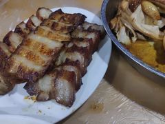 -满記土窑烧鷄波浪山莊