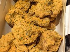 -BHC炸鸡(明洞总店)