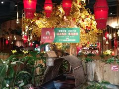 -老滇山寨•云南特色菜•地方菜•民族风情歌舞表演(金碧店)